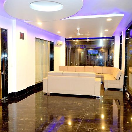 Hotel Taru Inn Ghaziabad Luaran gambar